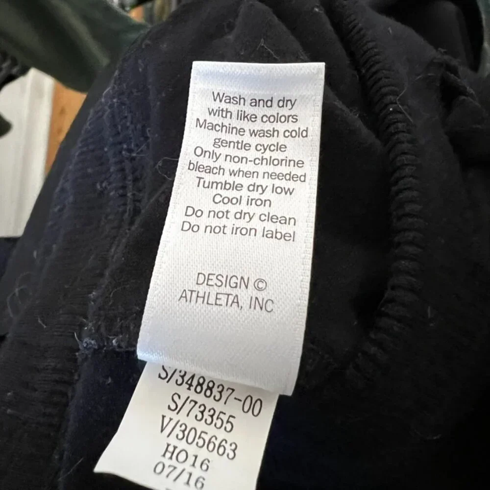 Athleta Black Joggers Women’s M Athleisure Travel Lounge Gorpcore Pants Pockets - Picture 8 of 14